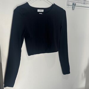 Aritzia contour long sleeve - black